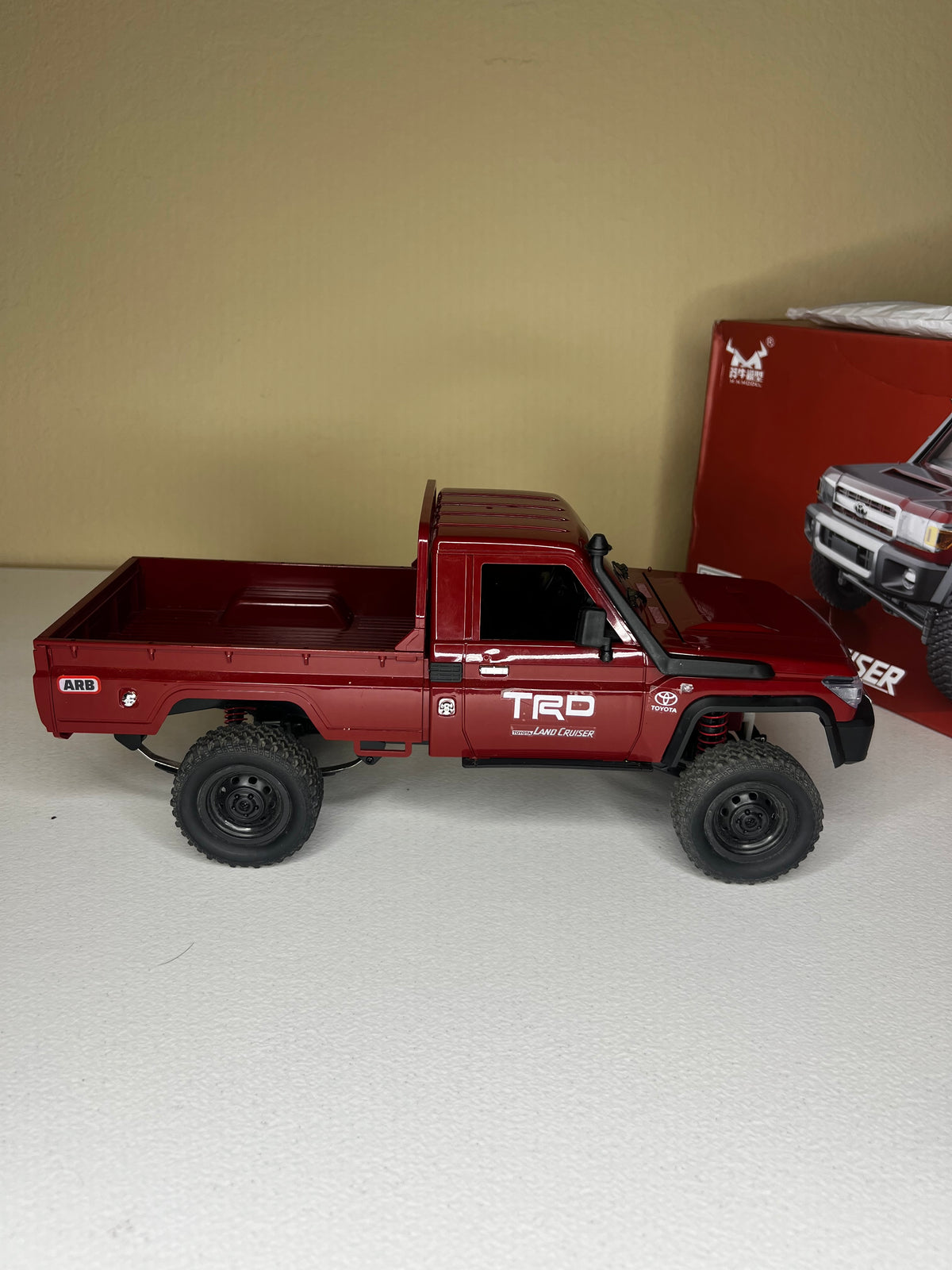 Pre-owned: MNRC MN82 1:12 Toyota Land Cruiser LC79 4WD RC Pickup Truck
