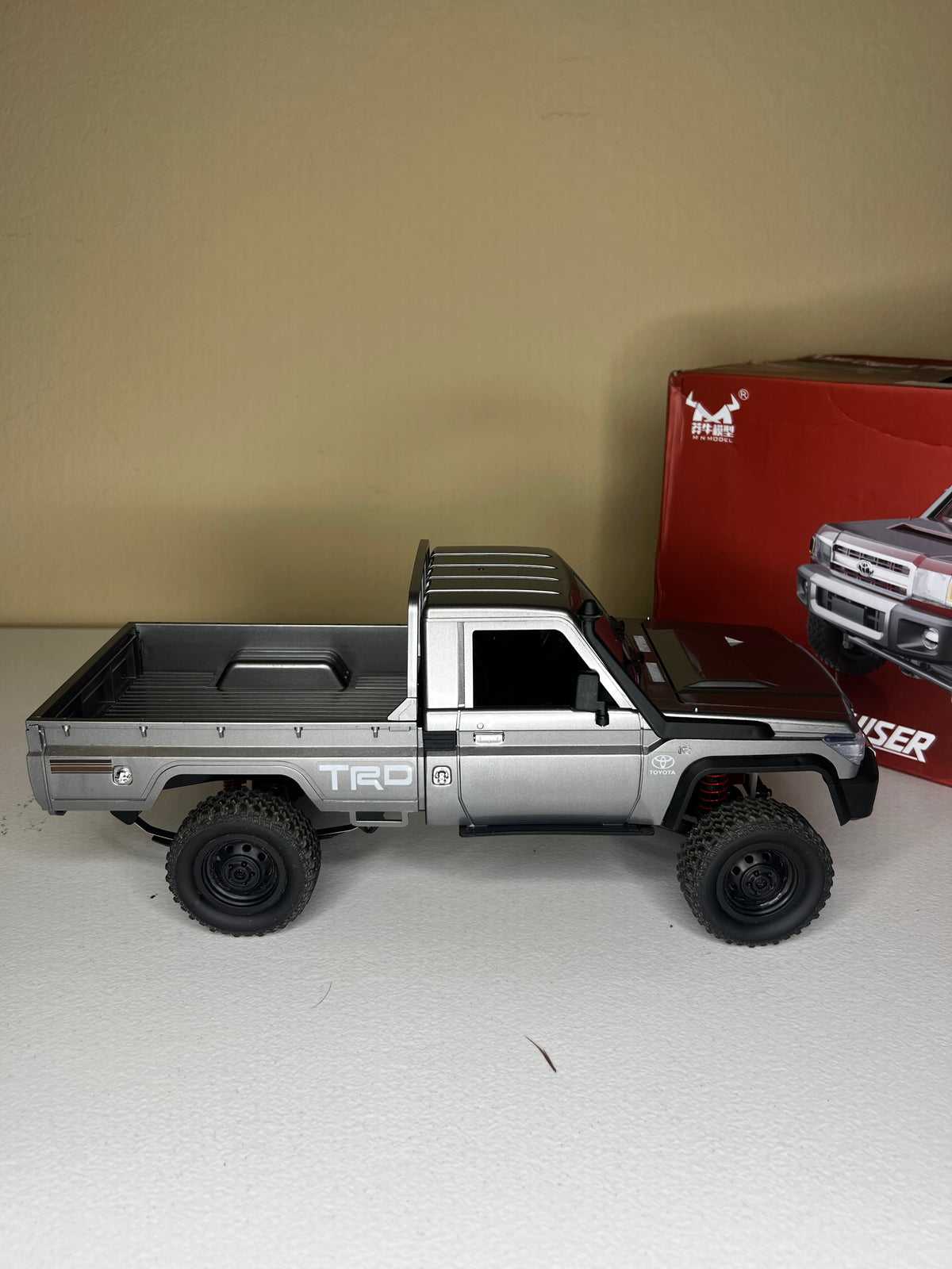 Pre-Owned: MNRC MN82 Pro 1:12 Toyota Land Cruiser LC79 4WD RC Pickup Truck (Silver)
