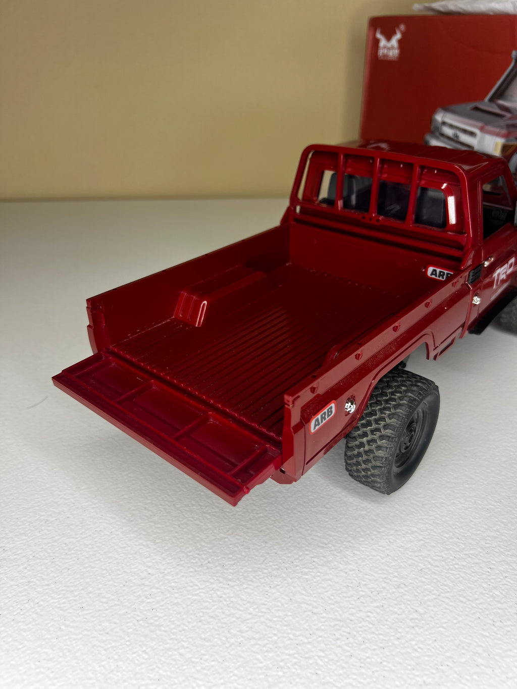 Pre-owned: MNRC MN82 1:12 Toyota Land Cruiser LC79 4WD RC Pickup Truck
