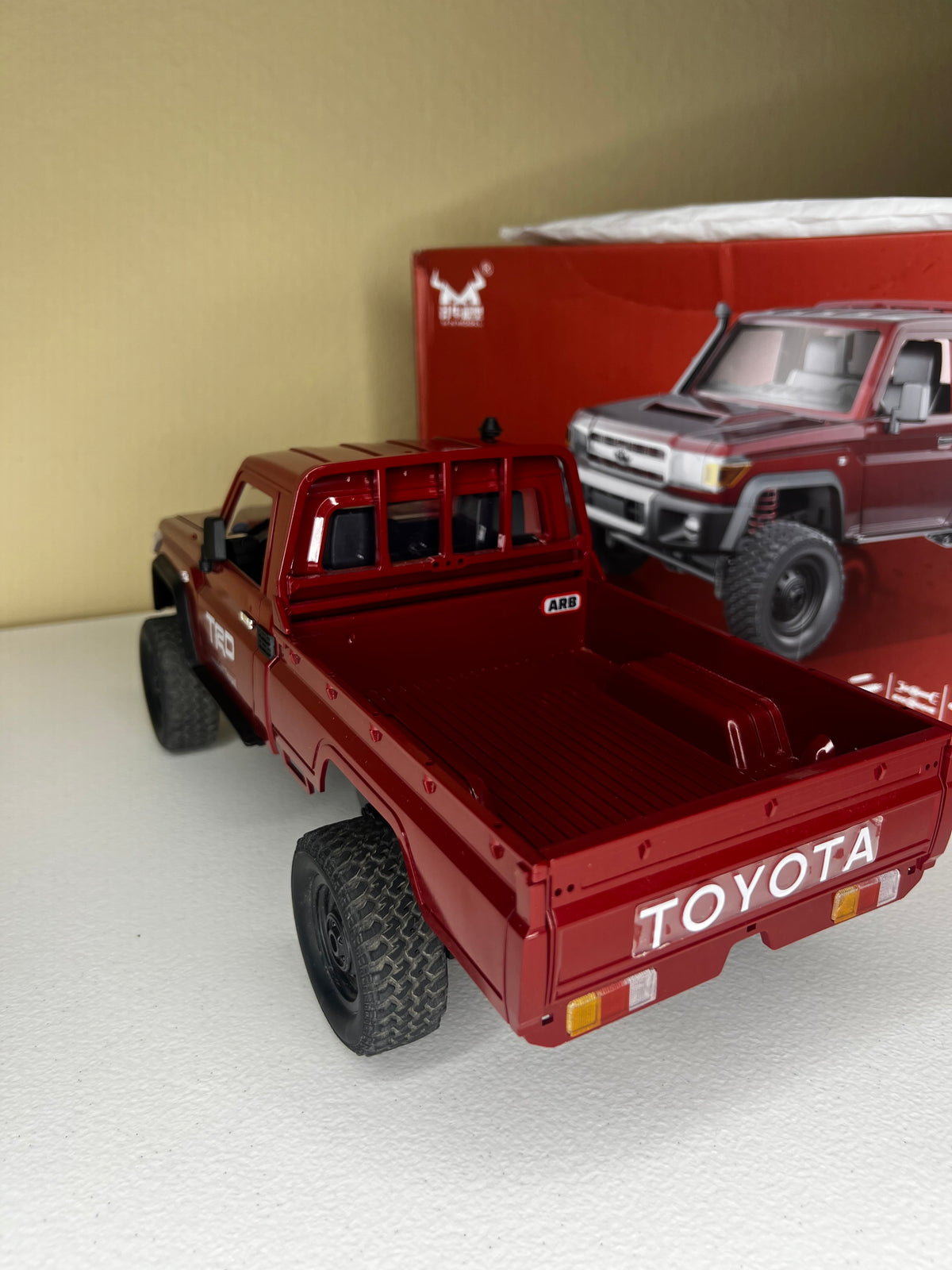 Pre-owned: MNRC MN82 1:12 Toyota Land Cruiser LC79 4WD RC Pickup Truck