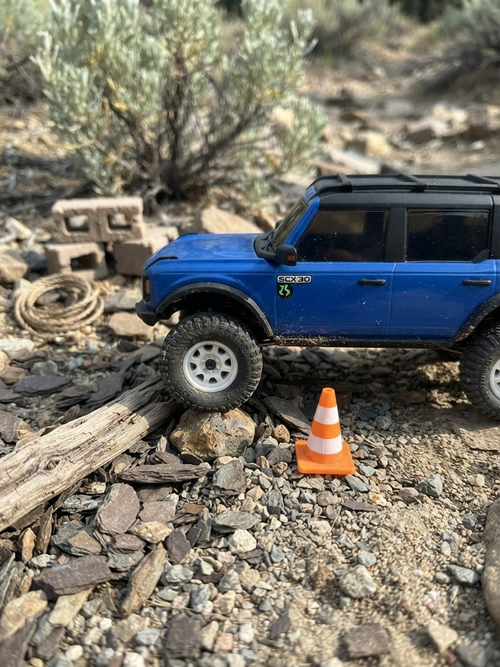 Mini Scale Traffic Cones (10pc)